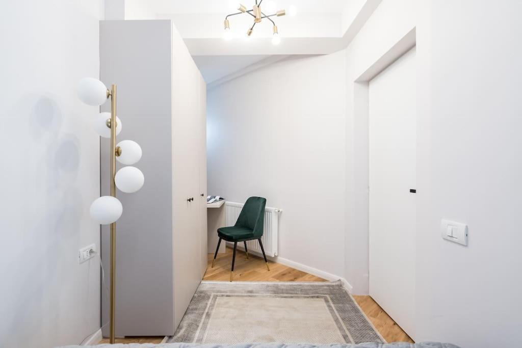 Stunning Views 3Br Sunny Flat - Amazing Terrace Apartment Bucureşti Exterior foto